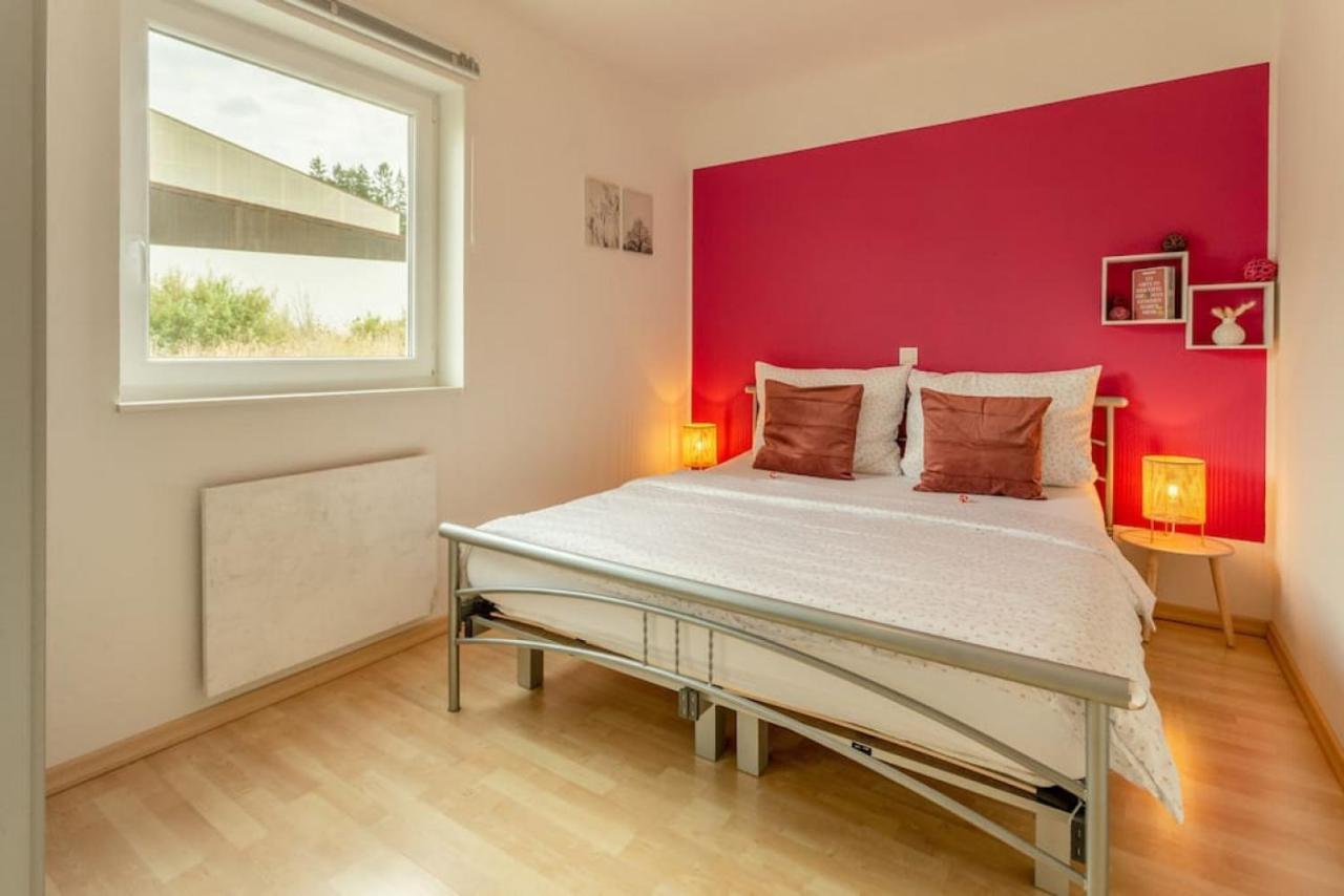 Dolomites Bungalow Eifelsteig W View Terrace Bbq Gerolstein Bagian luar foto