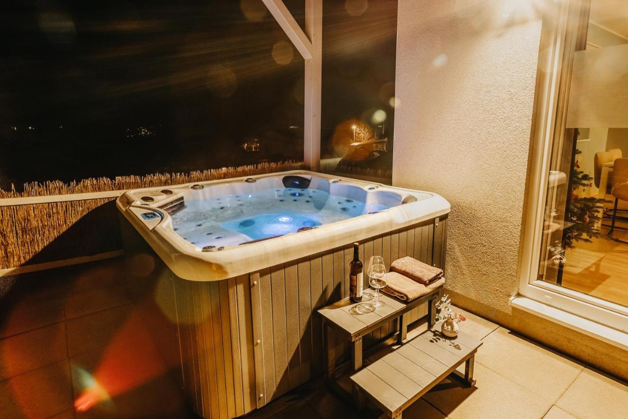Dolomites Bungalow Eifelsteig W View Terrace Bbq Gerolstein Bagian luar foto